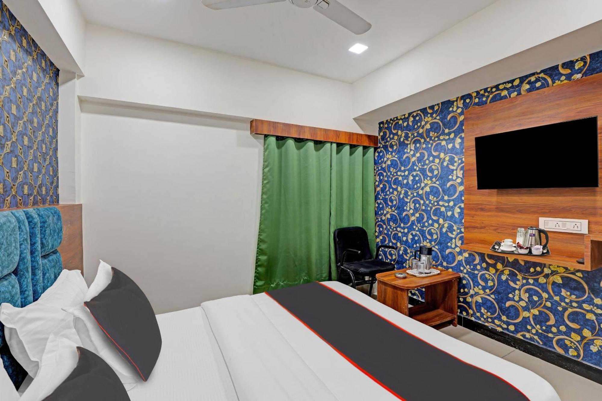 Capital O Bhavya Villa Ahmedabad Esterno foto